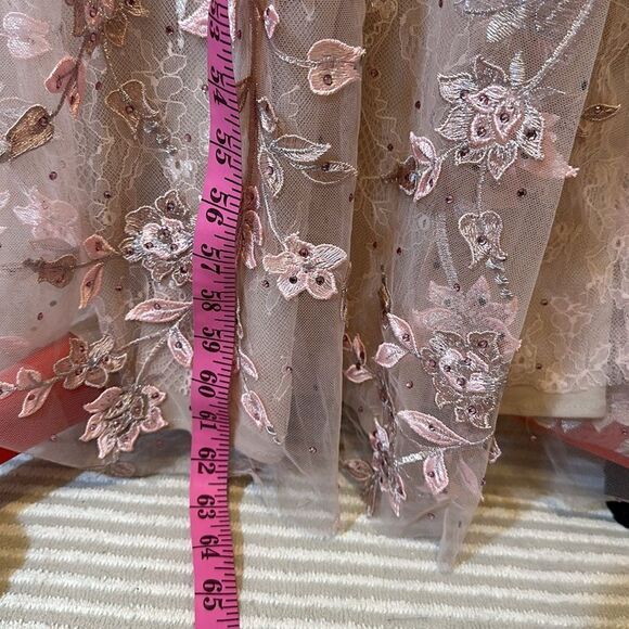 NEW Mac Duggal women’s floral appliqué long sleeve lace A-line gown size 14 - Picture 6 of 13